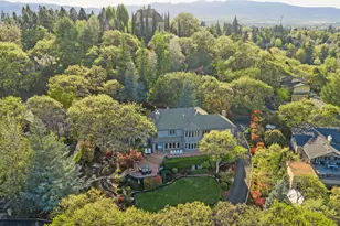 2583 Oak View Cir, Medford, OR 97504 - Photo 14