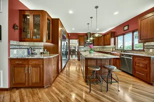 2583 Oak View Cir, Medford, OR 97504 - Photo 12