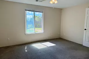 2649 Cummings Ln, Medford, OR 97501 - Photo 10