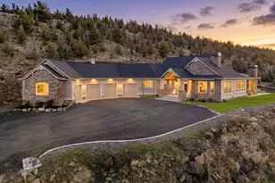 7579 SE Night Hawk Ct, Prineville, OR 97754 - Photo 2