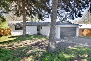 2612 Berkeley St, Klamath Falls, OR 97601 - Photo 1