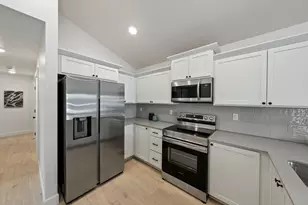 4085 SW Pumice Ave, Redmond, OR 97756 - Photo 8