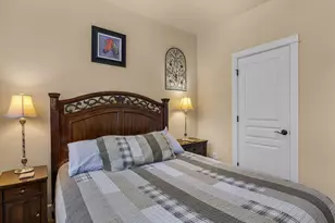 935 SW Chamberlain St, Bend, OR 97702 - Photo 26