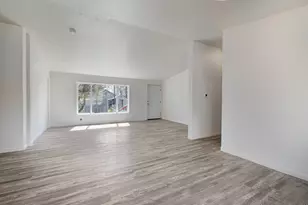 4832 Summers Ln, Klamath Falls, OR 97603 - Photo 8