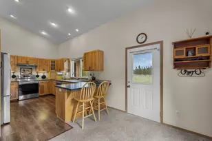 50940 S Huntington Rd, La Pine, OR 97739 - Photo 8