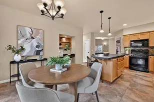 1370 Northwest Mount Washington Drive, Bend, OR 97703 - Photo 12