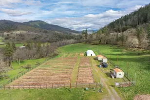 3998 Little Applegate Rd, Jacksonville, OR 97530 - Photo 66