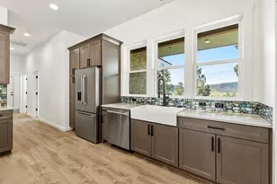 12041 Turnstone Dr, Klamath Falls, OR 97601 - Photo 16