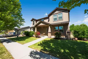 1390 NE 3rd St, Redmond, OR 97756 - Photo 52