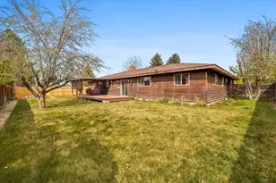 2407 NE Libby Pl, Bend, OR 97701 - Photo 14