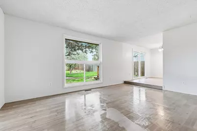 3167 Delta Waters Road, Medford, OR 97504 - Photo 2