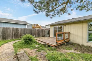 3167 Delta Waters Rd, Medford, OR 97504 - Photo 20