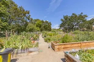 943 Mountain Meadows Cir, Ashland, OR 97520 - Photo 24