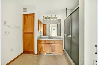 943 Mountain Meadows Circle, Ashland, OR 97520 - Photo 12