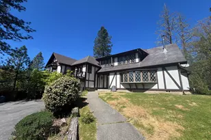 4196 E Evans Creek Rd, Rogue River, OR 97537 - Photo 2