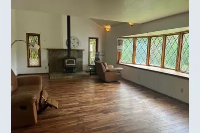 4196 E Evans Creek Road, Rogue River, OR 97537 - Photo 12