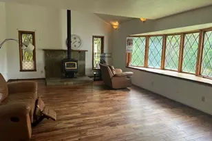 4196 E Evans Creek Rd, Rogue River, OR 97537 - Photo 12