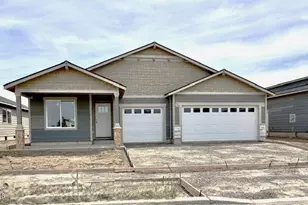4174 SW Pumice Ave, Redmond, OR 97756 - Photo 2