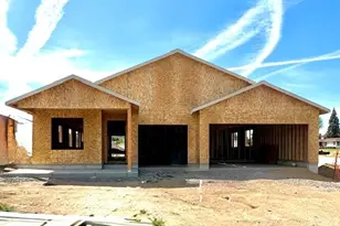 4174 SW Pumice Ave, Redmond, OR 97756 - Photo 2