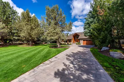 1953 Kingfisher Circle, Redmond, OR 97756 - Photo 4