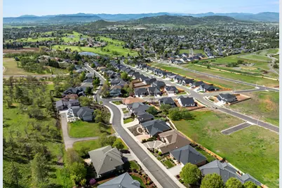 1315 Poppy Ridge Drive, Eagle Point, OR 97524 - Photo 64