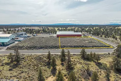 2200 SW Deerhound Avenue, Redmond, OR 97756 - Photo 8