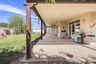 8955 NE 5th St, Terrebonne, OR 97760 - Photo 64