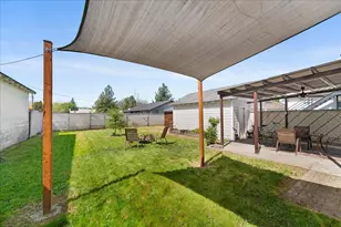 406 Newtown St, Medford, OR 97501 - Photo 18