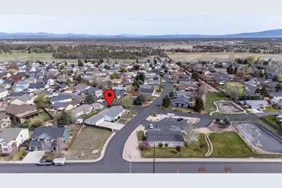 533 NE Shoshone Drive, Redmond, OR 97756 - Photo 6