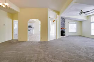 533 NE Shoshone Dr, Redmond, OR 97756 - Photo 10