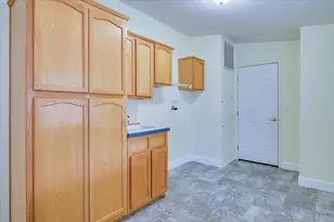 533 NE Shoshone Dr, Redmond, OR 97756 - Photo 38