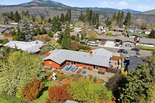 2019 Montello Ave, Hood River, OR 97031 - Photo 22