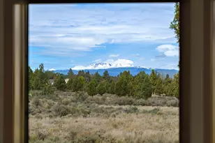 61280 Mountain Breezes Ct, Bend, OR 97702 - Photo 20