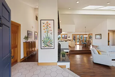 61280 Mountain Breezes Court, Bend, OR 97702 - Photo 6