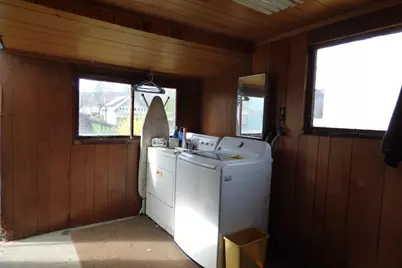 116 NE Evelyn Avenue, Grants Pass, OR 97526 - Photo 20