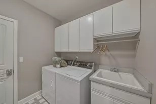 2393 N W Wyeth Pl, Bend, OR 97703 - Photo 32