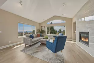 2393 N W Wyeth Pl, Bend, OR 97703 - Photo 6