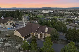 2393 N W Wyeth Pl, Bend, OR 97703 - Photo 1