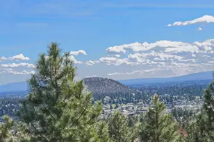 2393 N W Wyeth Pl, Bend, OR 97703 - Photo 10