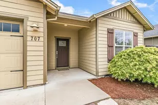 707 Sweethome Pl, Medford, OR 97504 - Photo 4