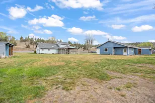 2010 NE Laughlin Rd, Prineville, OR 97754 - Photo 34