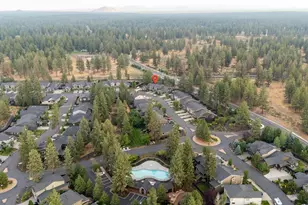 60371 Hedgewood Ln, Bend, OR 97702 - Photo 22