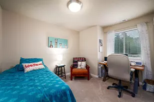 60371 Hedgewood Ln, Bend, OR 97702 - Photo 14