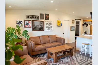 1923 SW 20th Street, Redmond, OR 97756 - Photo 4