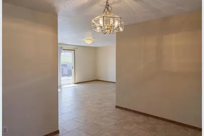 10364 SW Carol Court, Culver, OR 97734 - Photo 4