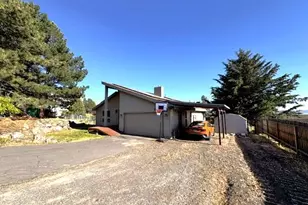 6614 Cottage Ave, Klamath Falls, OR 97603 - Photo 1