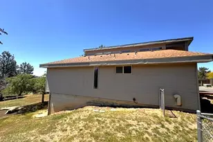 6614 Cottage Ave, Klamath Falls, OR 97603 - Photo 4