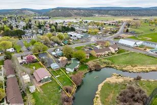 715 S Main St, Prineville, OR 97754 - Photo 2