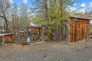 715 S Main St, Prineville, OR 97754 - Photo 8