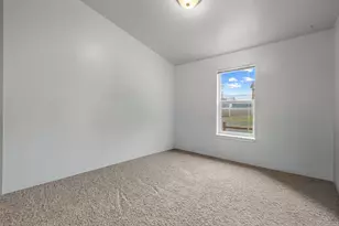 715 S Main St, Prineville, OR 97754 - Photo 34